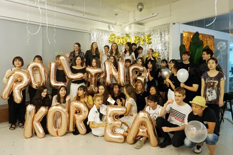 Rolling Korea farewell party — students after Korean immersion