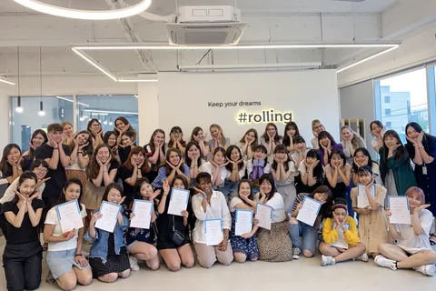 Student outing at Han River — Rolling Korea community in Seoul