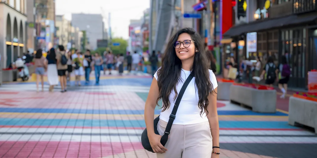 Shopping in Hongdae and Gangnam — Korean fashion and street trends in Seoul
